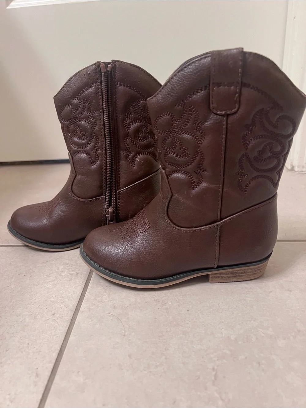 Cat & Jack Brown Toddler Cowboy Boots Size 9